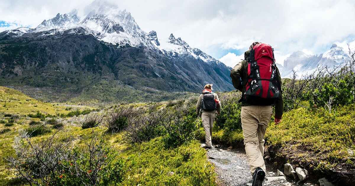 Mendaki gunung adalah aktivitas yang menantang dan memuaskan, tetapi juga memerlukan persiapan yang matang. Tanpa persiapan yang tepat, pendakian bisa berubah menjadi pengalaman yang berbahaya.