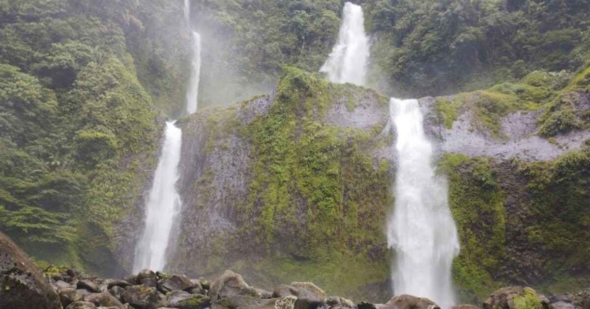 Tempat Wisata Terbaik di Kepahiang -Air Terjun Curug 9 Tingkat